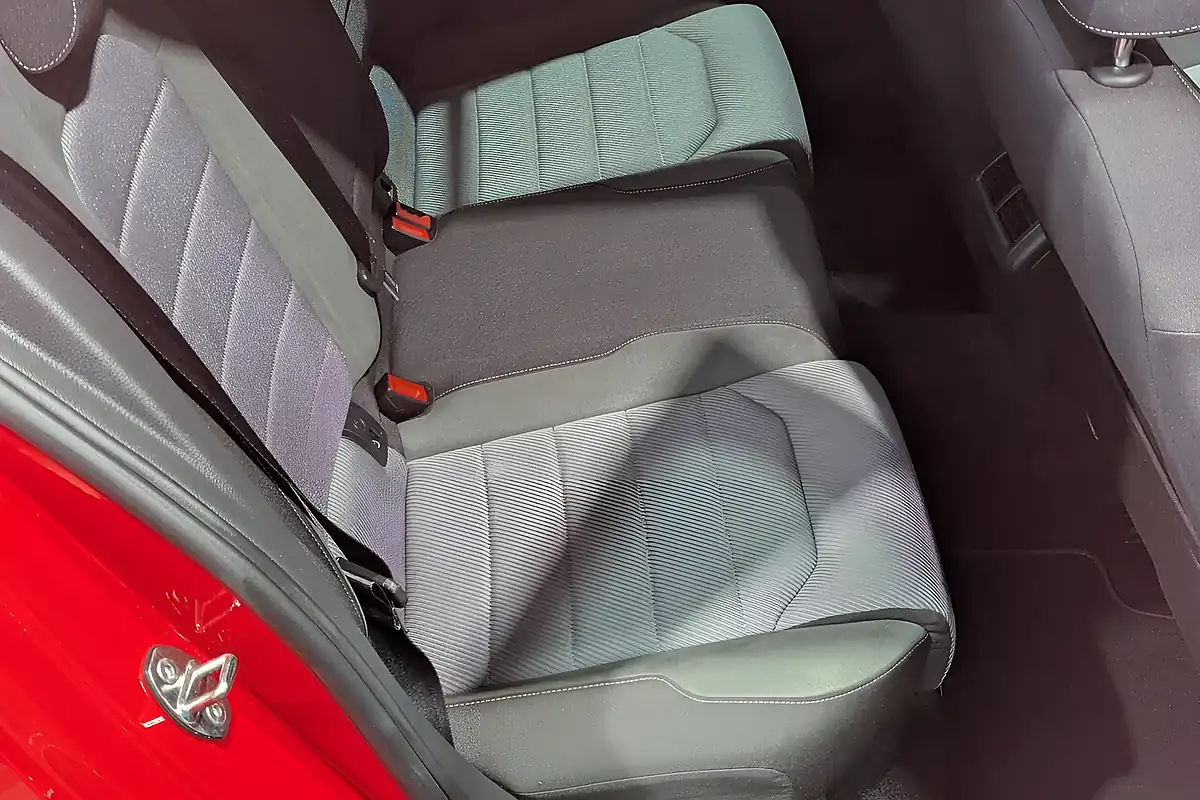 Used Volkswagen Golf R-Line Edition - Interior and Exterior details 17