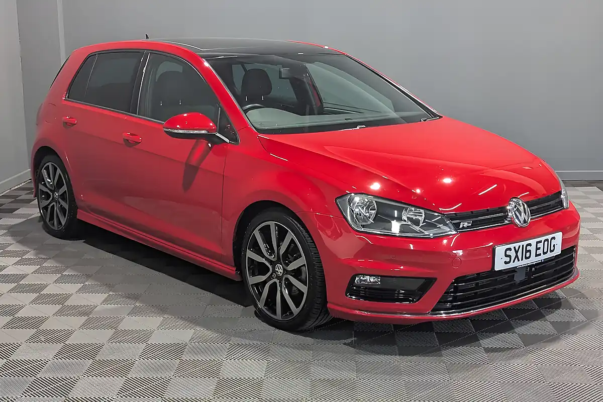 Used Volkswagen Golf R-Line Edition - Interior and Exterior details 4