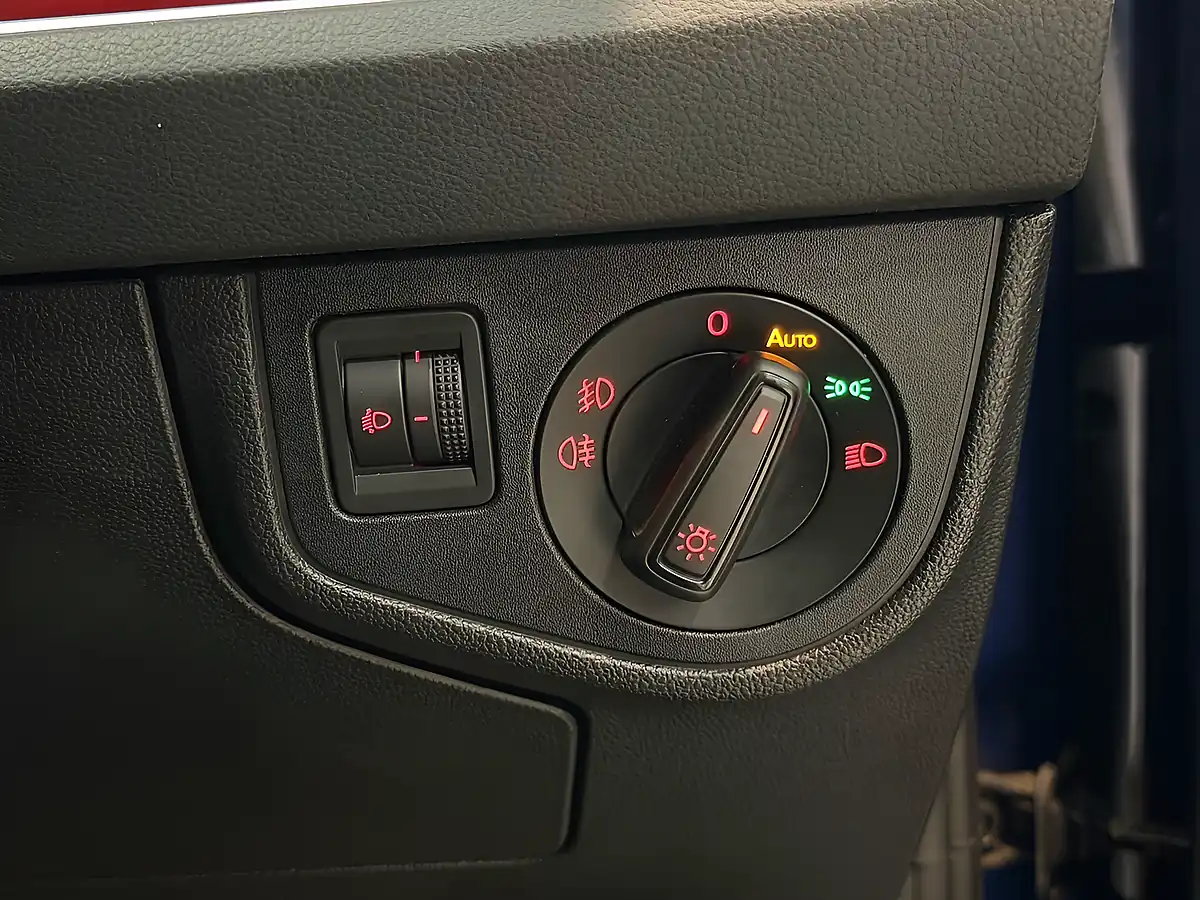 Used Volkswagen Polo GTI - Interior and Exterior details 17
