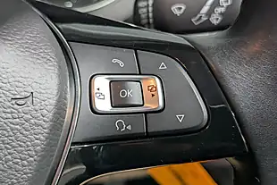 Used Volkswagen Polo Se - Interior and Exterior details 15