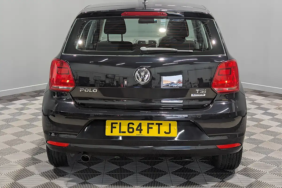 Used Volkswagen Polo Se - Interior and Exterior details 8