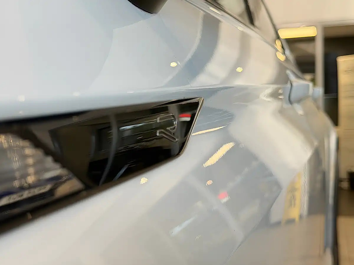 Used Volkswagen Tiguan R-Line - Interior and Exterior details 4