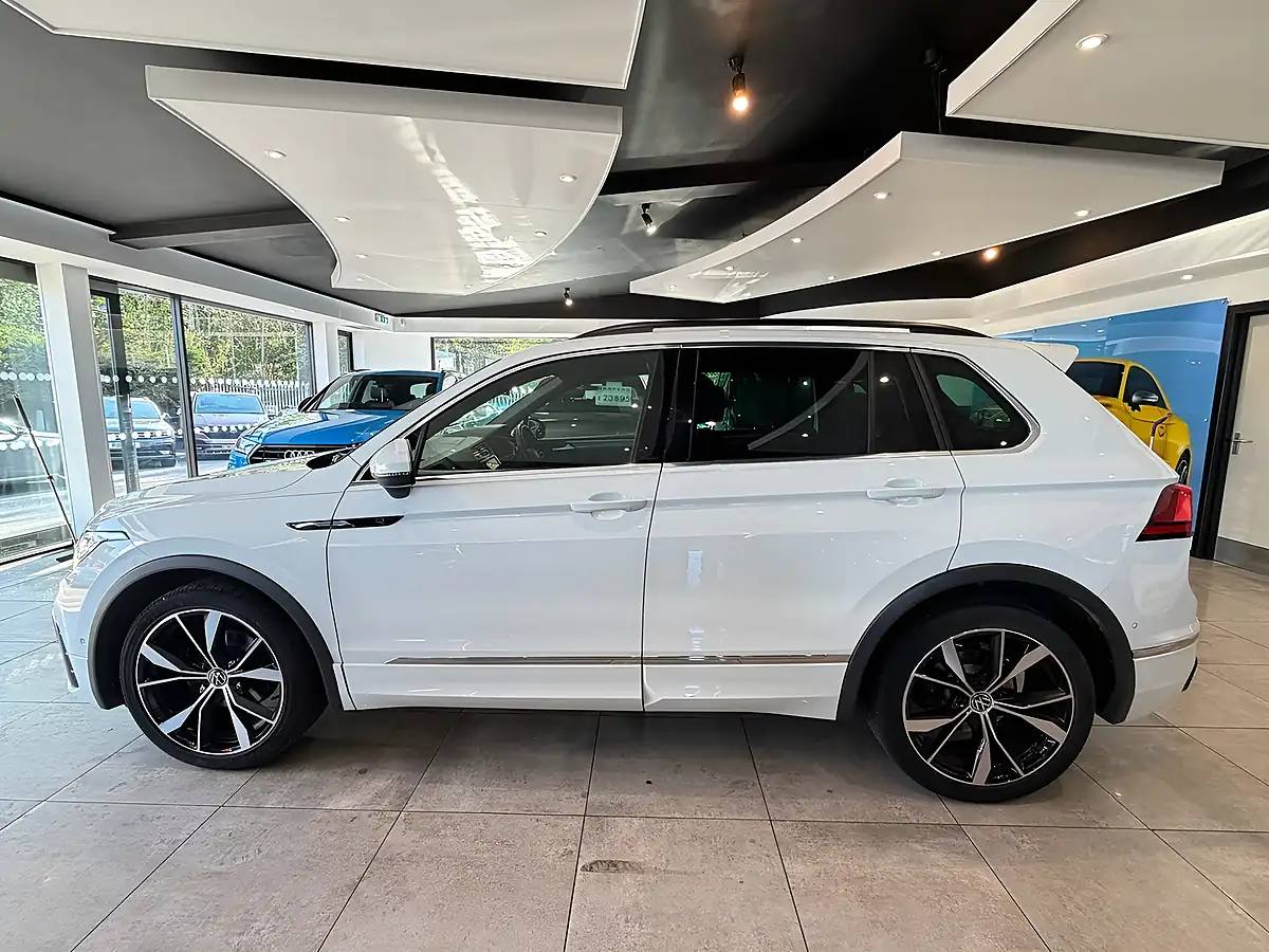 Used Volkswagen Tiguan R-Line - Interior and Exterior details 5