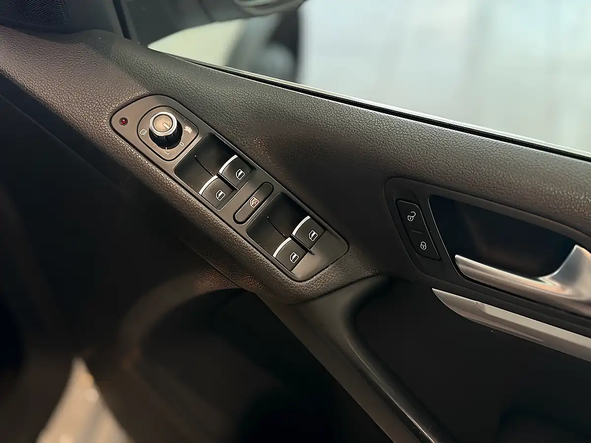 Used Volkswagen Tiguan R Line - Interior and Exterior details 14