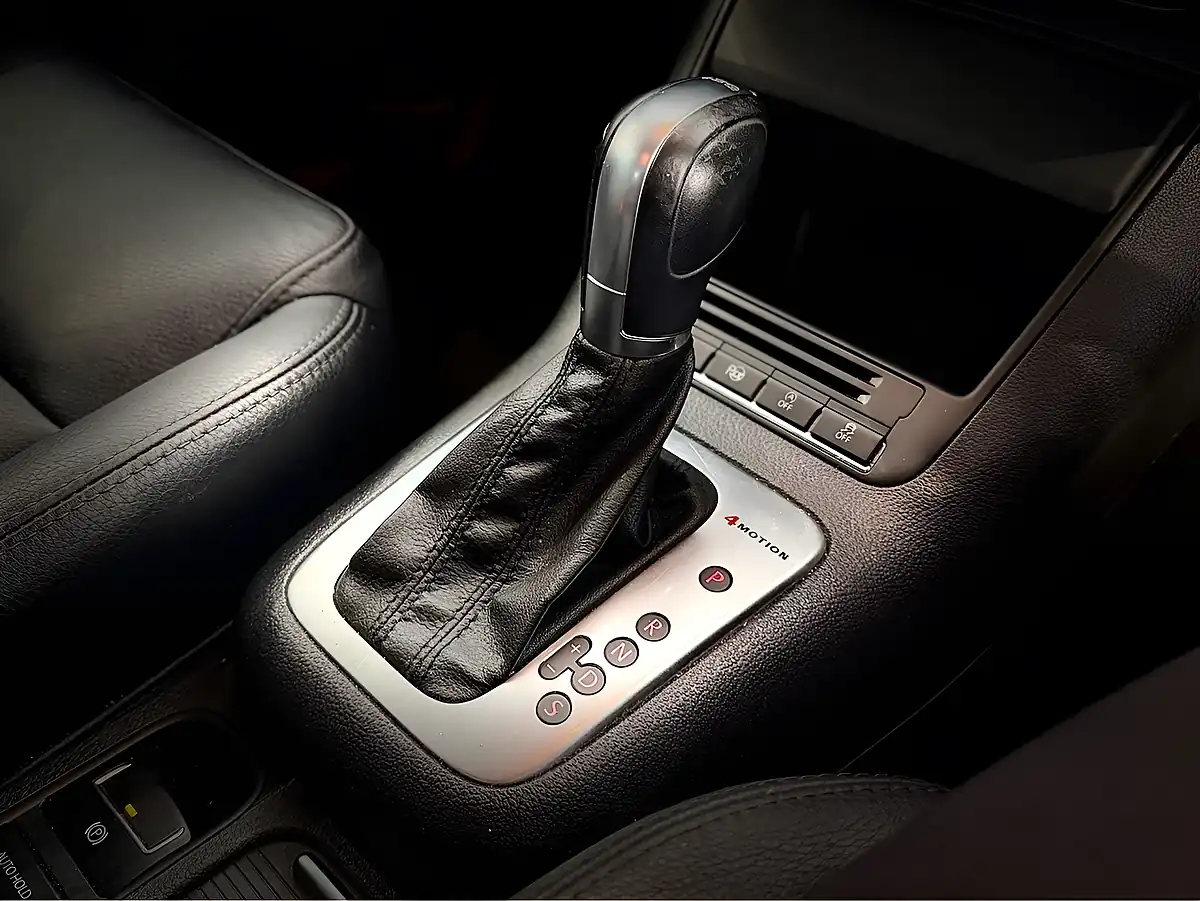 Used Volkswagen Tiguan R Line - Interior and Exterior details 15