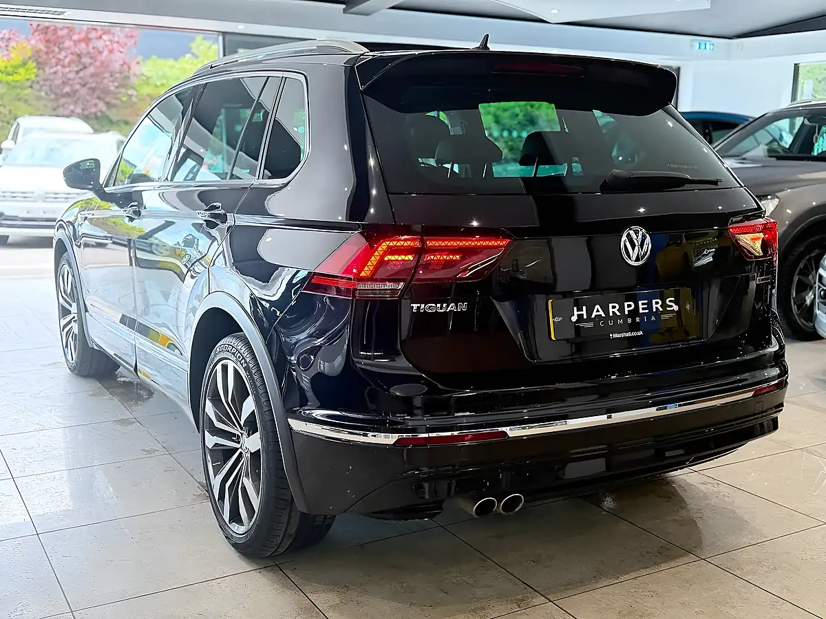 Used Volkswagen Tiguan R-Line - Interior and Exterior details 5