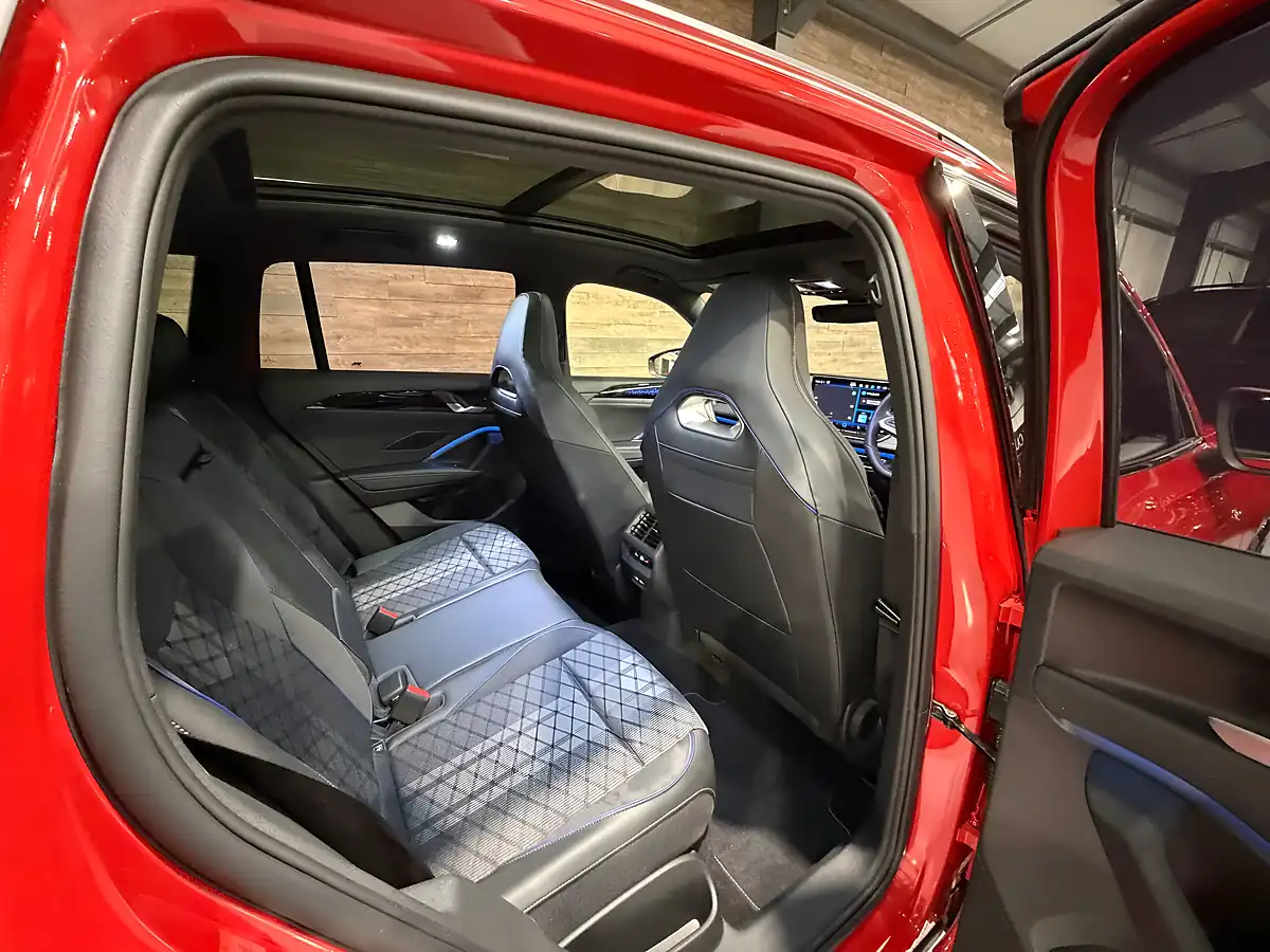 Used Volkswagen Tiguan R-Line Persimmon Red - Interior and Exterior details 13