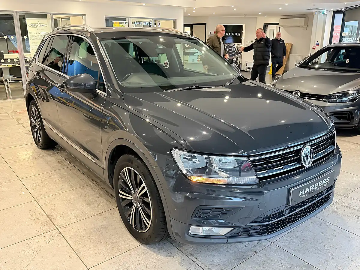Used Volkswagen Tiguan Se Navigation - Interior and Exterior details 10