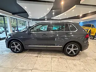 Used Volkswagen Tiguan Se Navigation - Interior and Exterior details 4