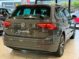 Used Volkswagen Tiguan Se Navigation - Interior and Exterior details 8