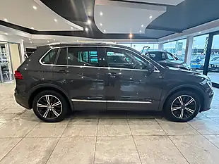 Used Volkswagen Tiguan Se Navigation - Interior and Exterior details 9