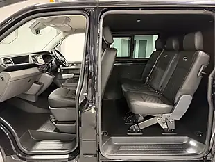 Used Volkswagen Transporter Highline Deep Black Metallic - Interior and Exterior details 16