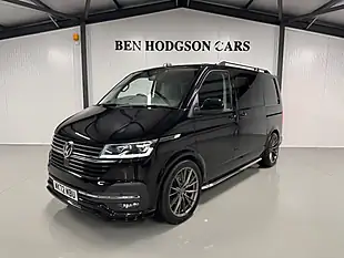 Used Volkswagen Transporter Highline Deep Black Metallic - Interior and Exterior details 9