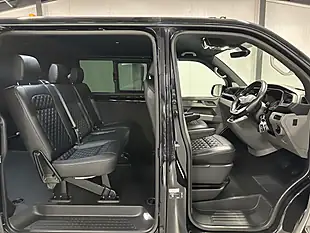 Used Volkswagen Transporter Highline Deep Black Metallic - Interior and Exterior details 10