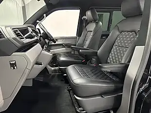 Used Volkswagen Transporter Highline Deep Black Metallic - Interior and Exterior details 16