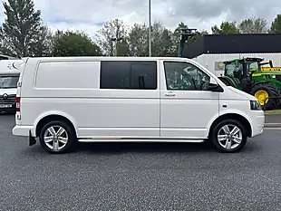 Used Vw Transporter Highline White - Interior and Exterior details 5