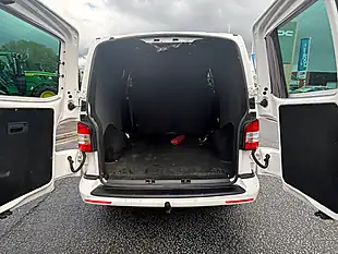 Used Vw Transporter Highline White - Interior and Exterior details 9