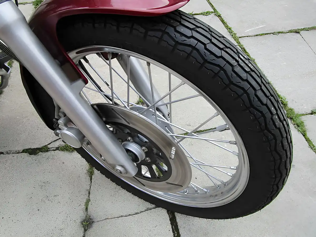 Used Yamaha XV535 Virago Red - Interior and Exterior details 11