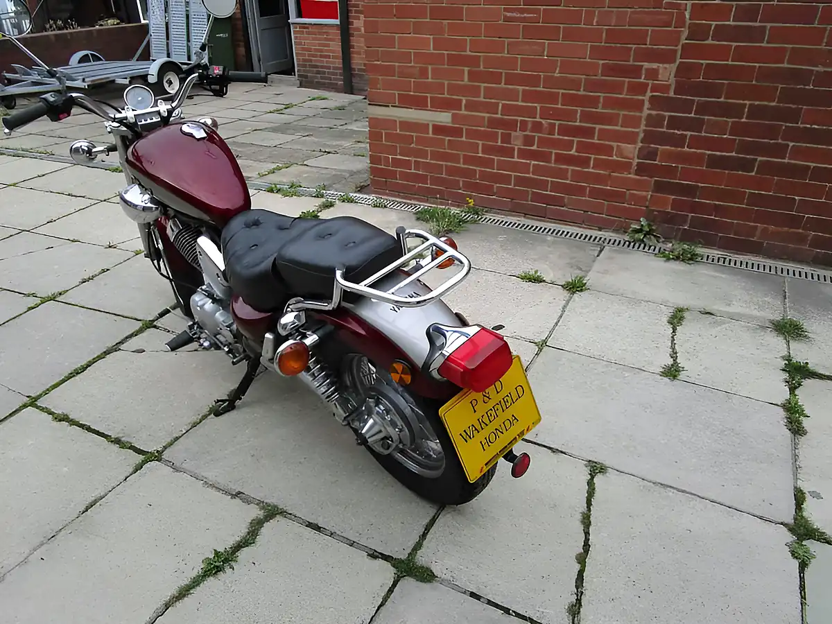Used Yamaha XV535 Virago Red - Interior and Exterior details 16