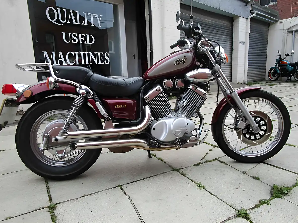 Used Yamaha XV535 Virago Red - Interior and Exterior details 4