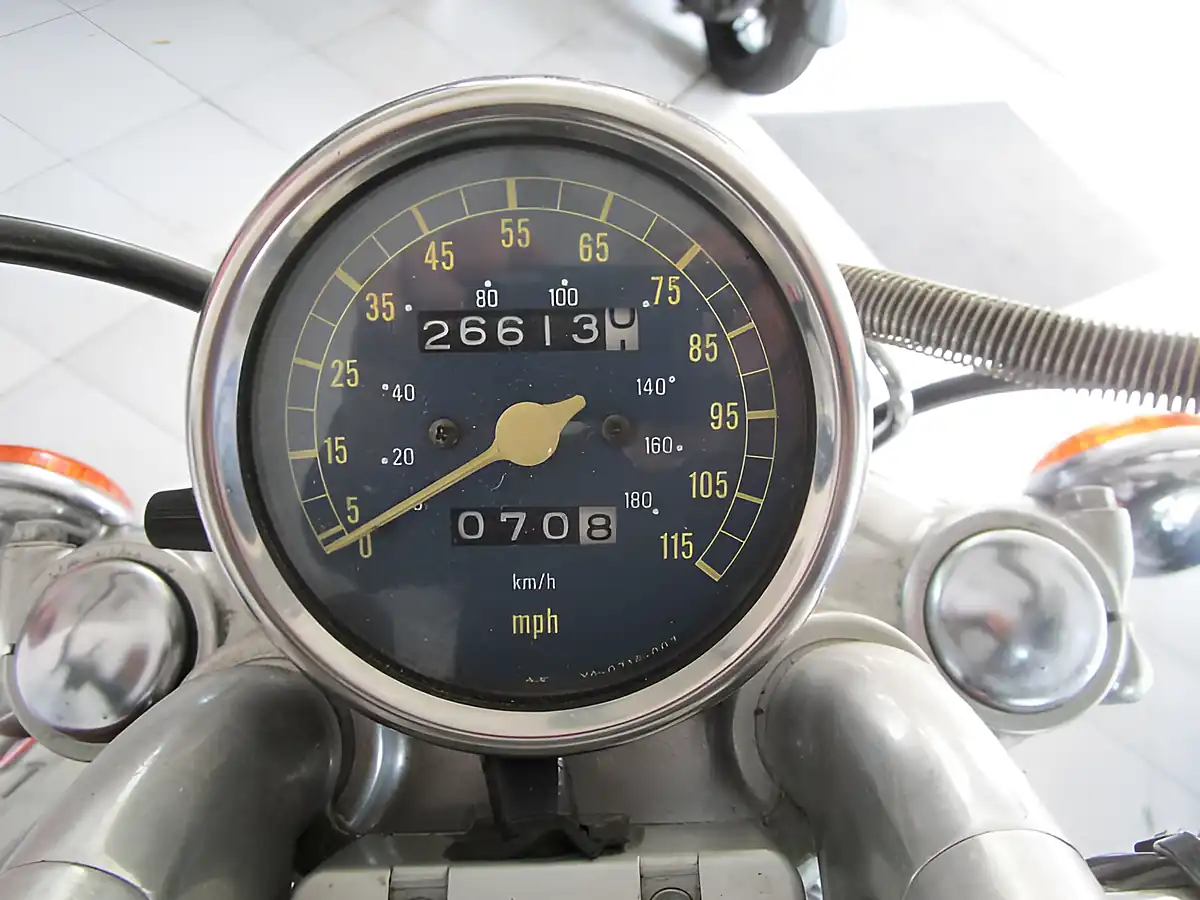 Used Yamaha XV535 Virago Red - Front View