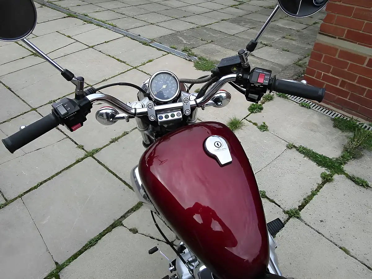 Used Yamaha XV535 Virago Red - Interior and Exterior details 17