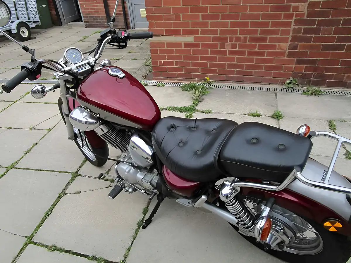 Used Yamaha XV535 Virago Red - Interior and Exterior details 19