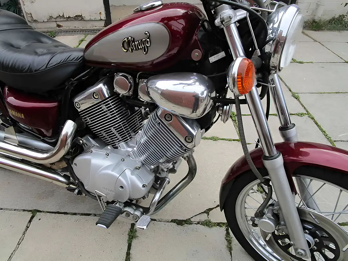 Used Yamaha XV535 Virago Red - Interior and Exterior details 9