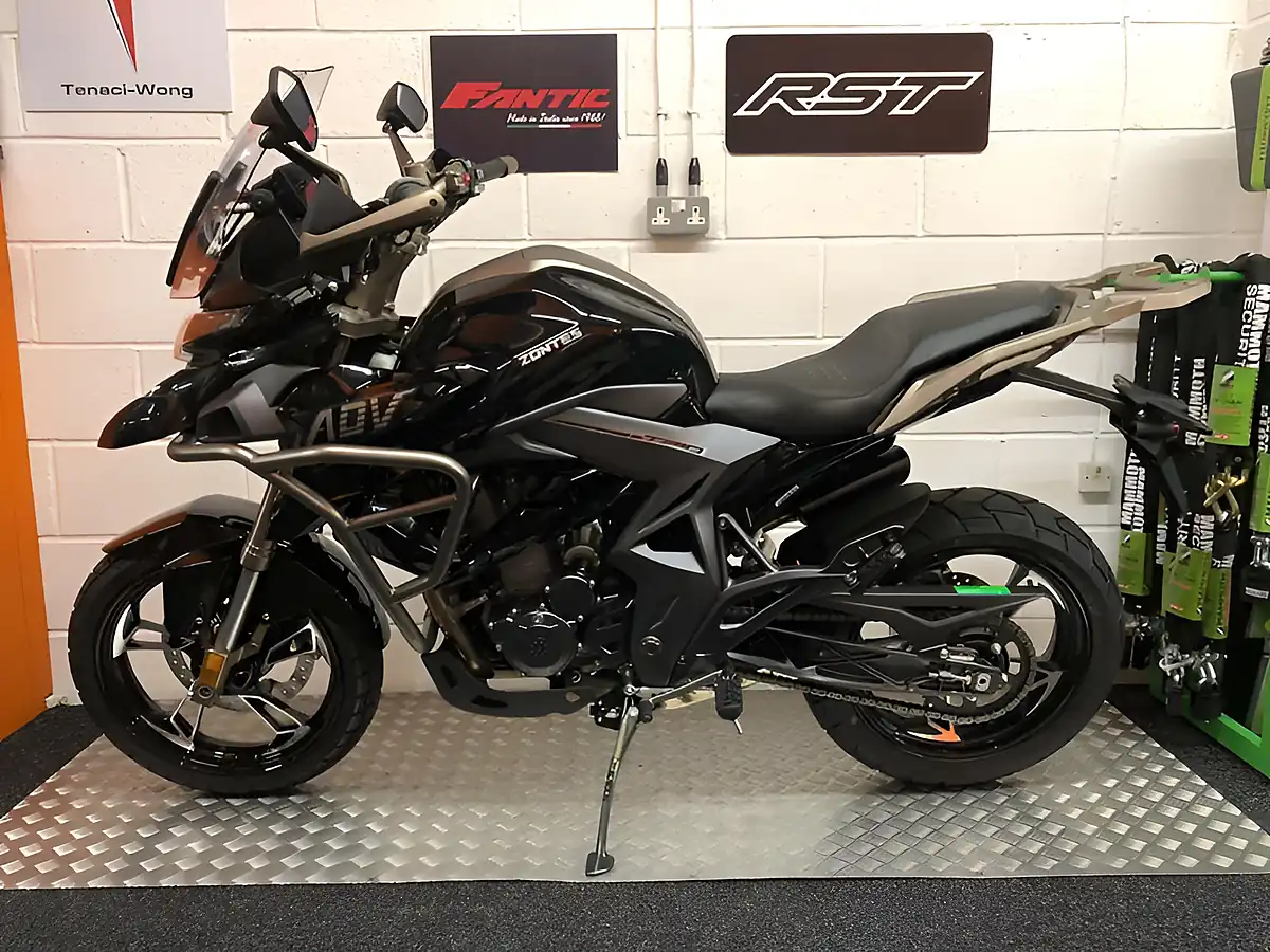 Used Zontes ZT310 T2 Metallic Black - Front View